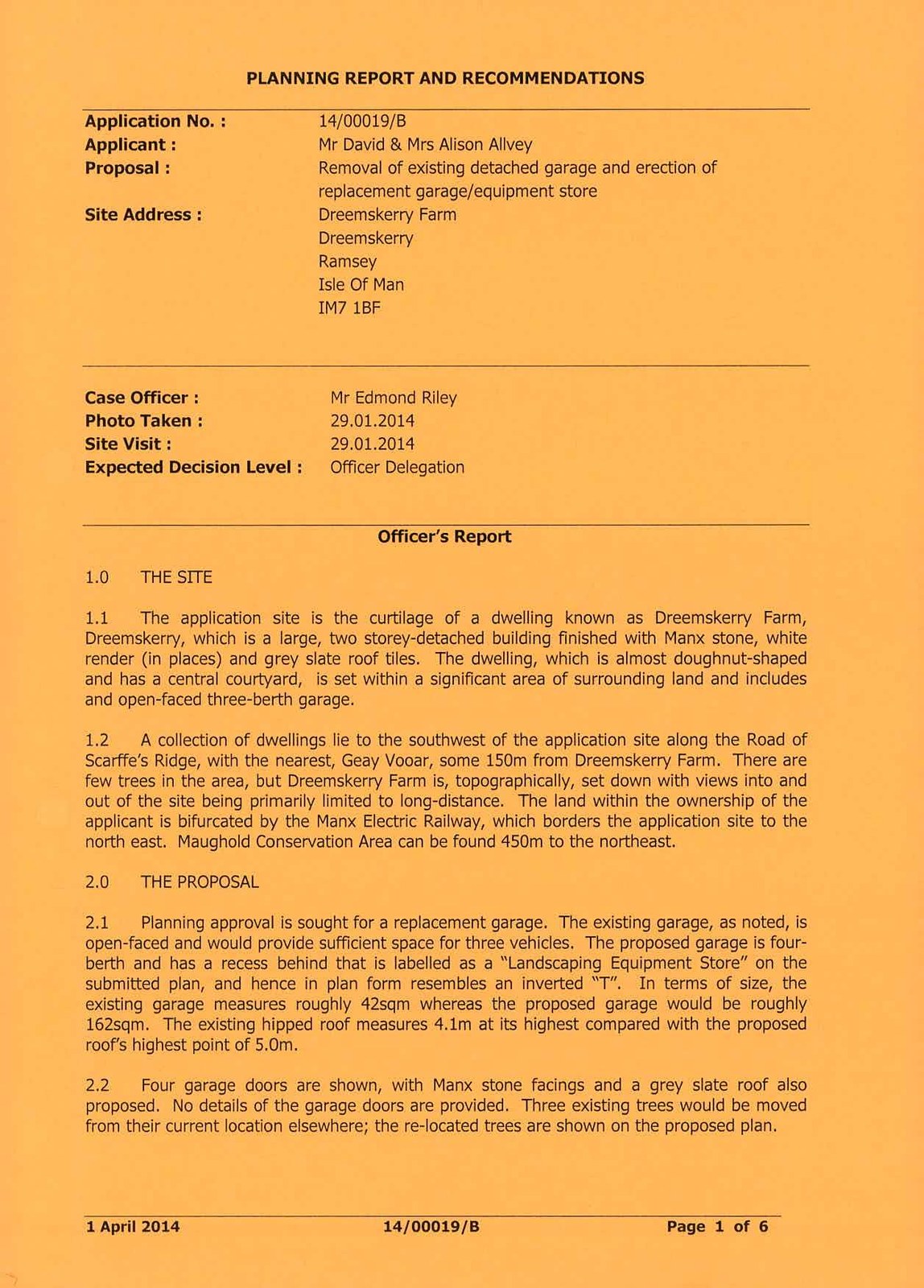 A scanned planning officer's report page containing application metadata and a detailed text description of the site and proposal for a replacement garage.