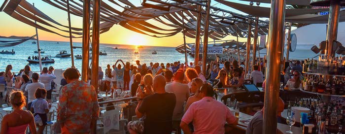 photograph from page 4