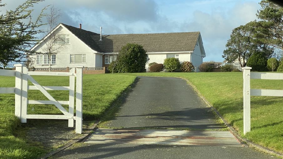 photograph from page 3