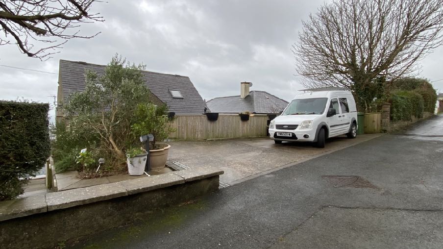 photograph from page 5