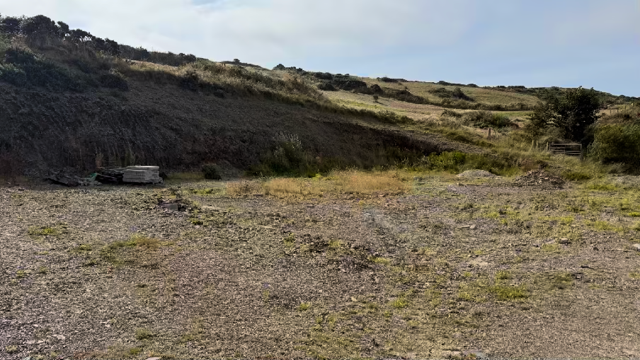 photograph from page 1